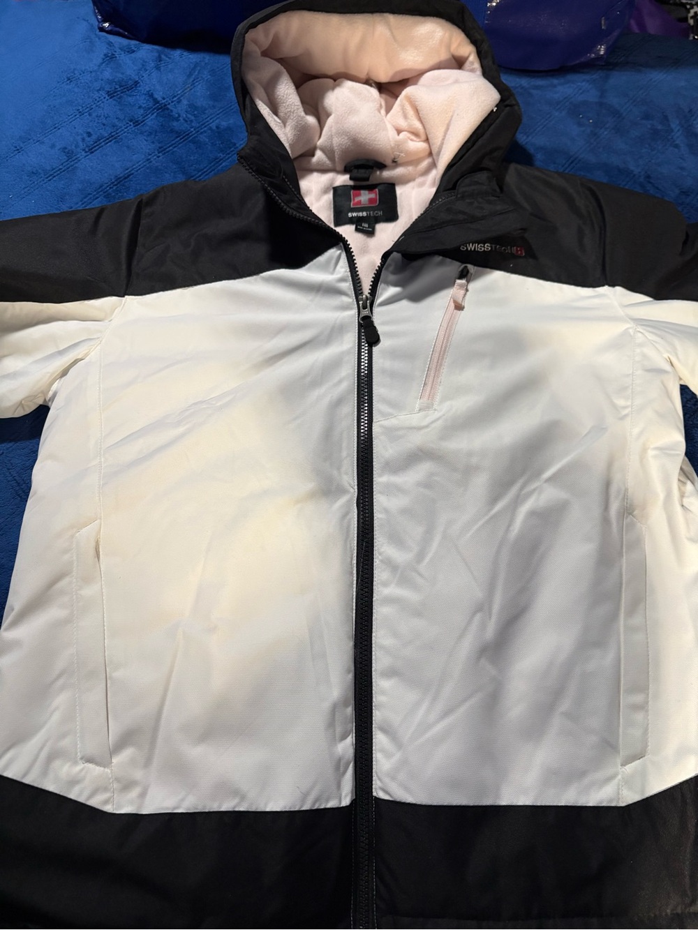 NWOT Swiss Tech Black & White Ski Jacket with Light Pink Lining